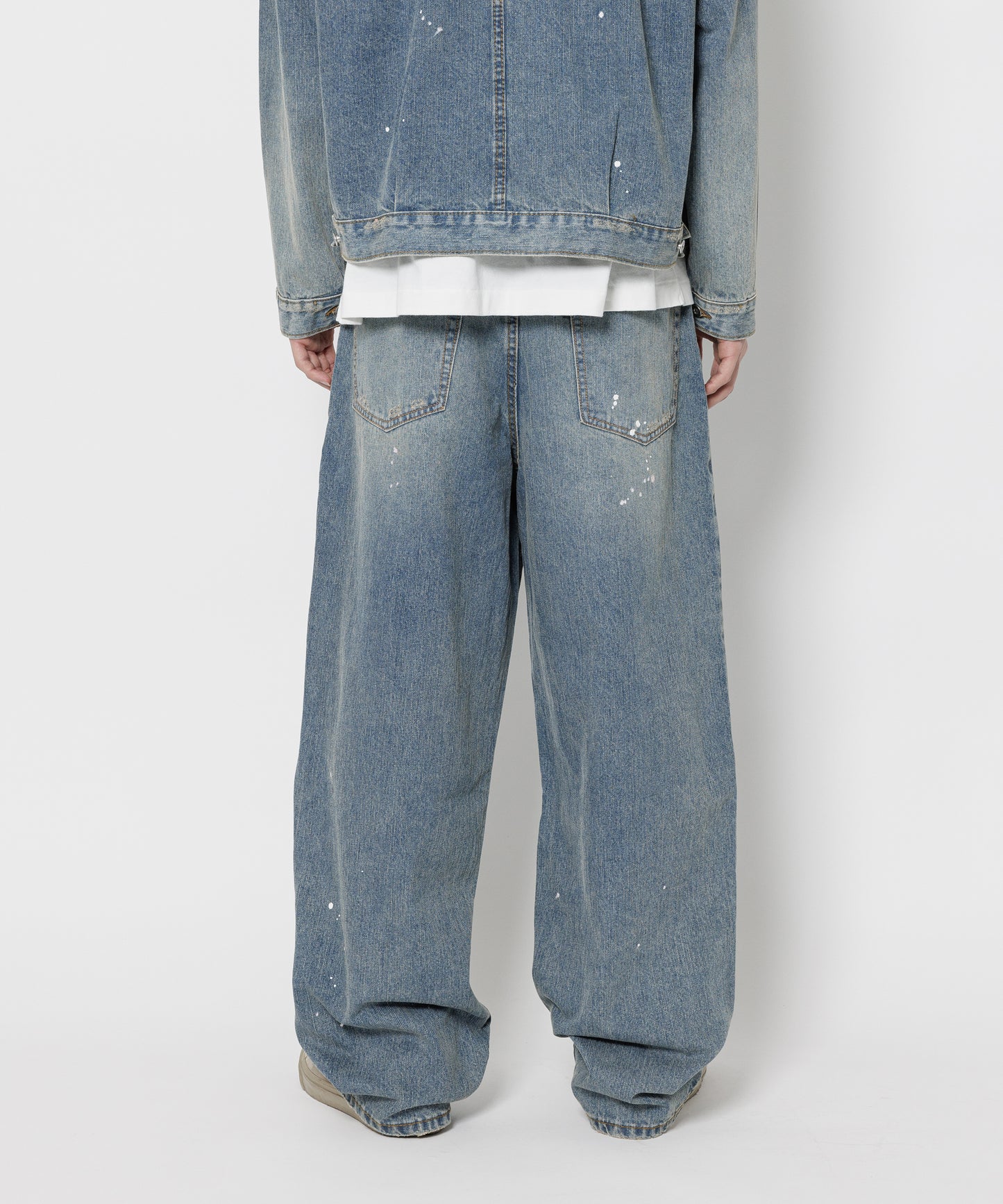 FADE BAGGIE DENIM PANTS