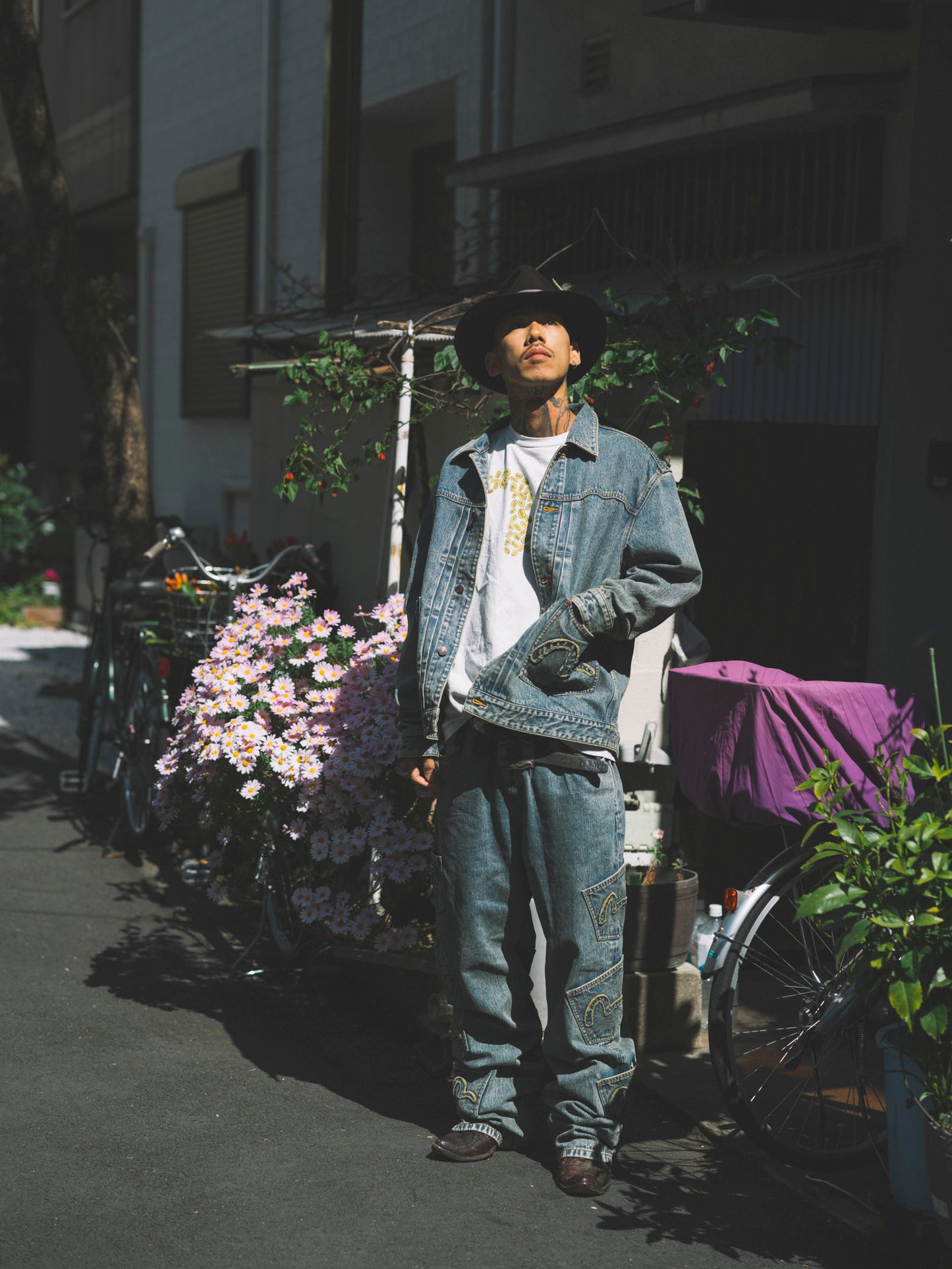 MANY POCKET DENIM PANTS(xEVISU)