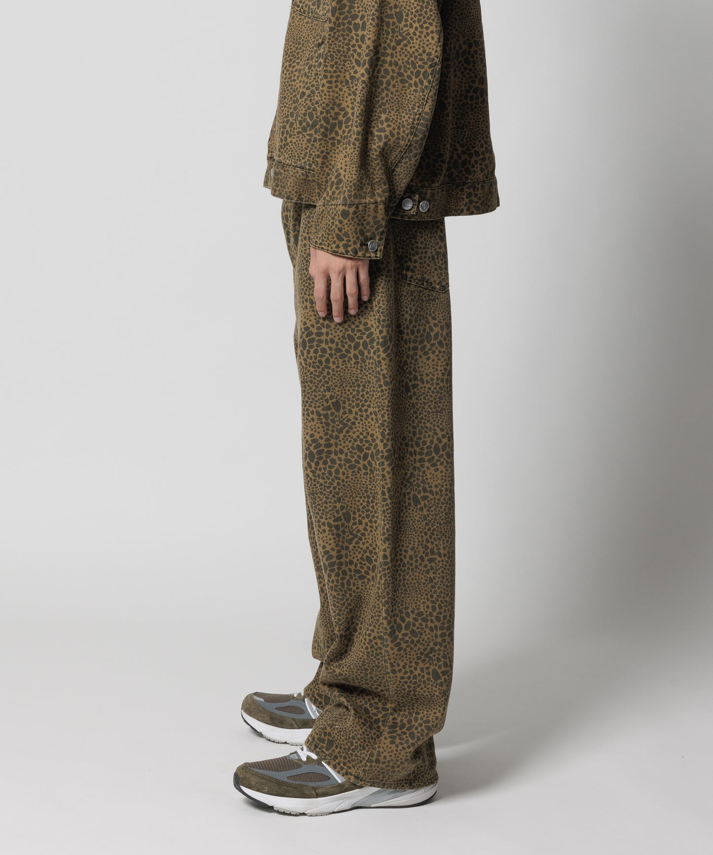 "CB REOPARD DENIM BAGGIE PANTS